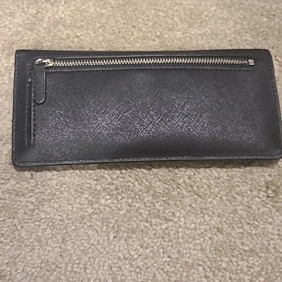 Michael Kors saffiano wallet - Picture 5 of 5